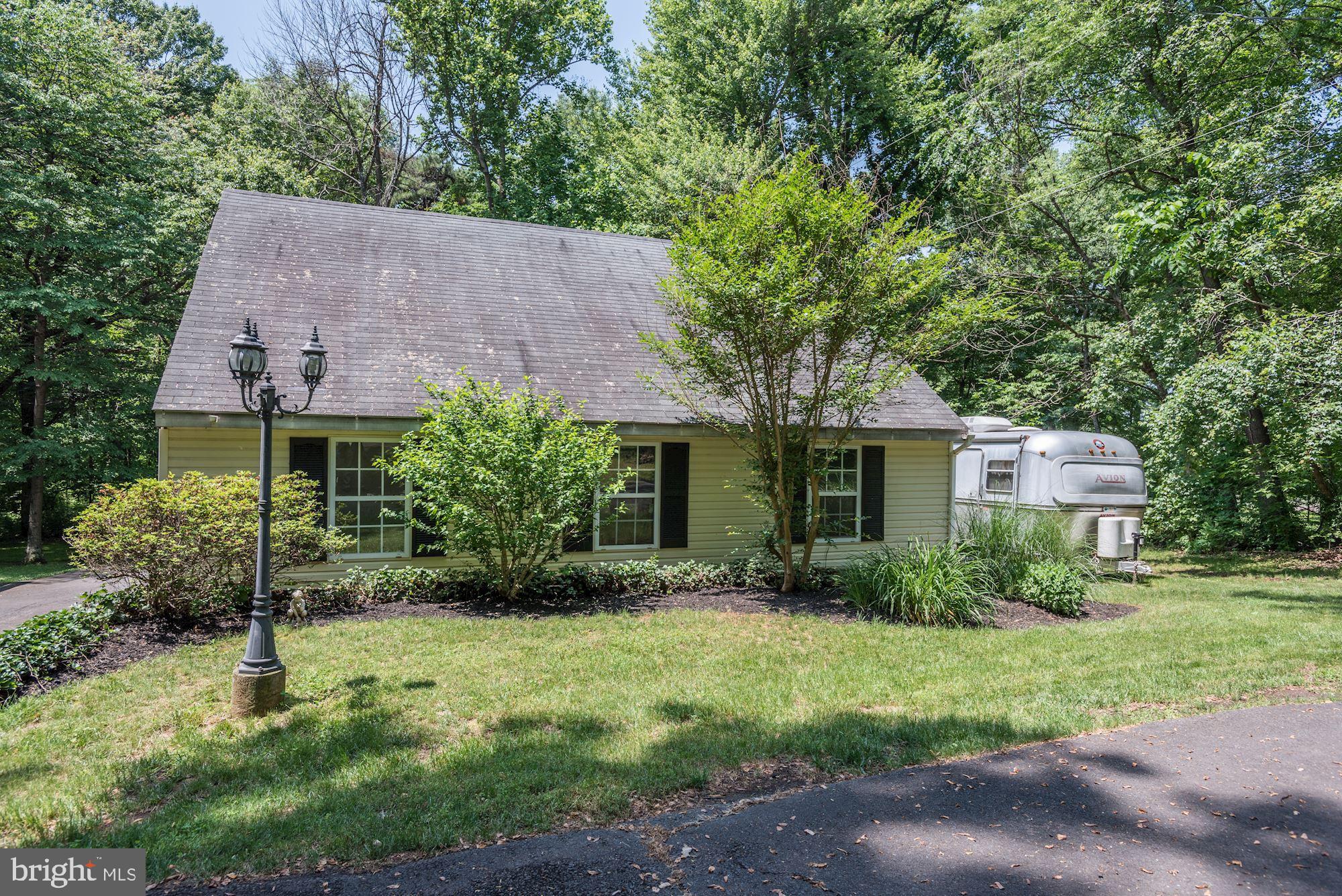 23249 Watson Road Leesburg, VA 20175 - Photo 6 of 51 Detached 3 car garage with storage pad