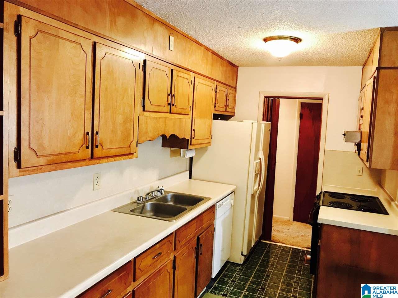 9 11th Avenue Southwest Birmingham, AL 35211 - Photo 5 of 17