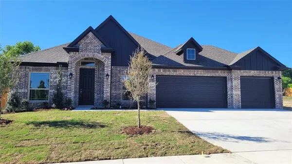 $459,990 | 710 Alaina Drive, DeSoto, TX 75115
