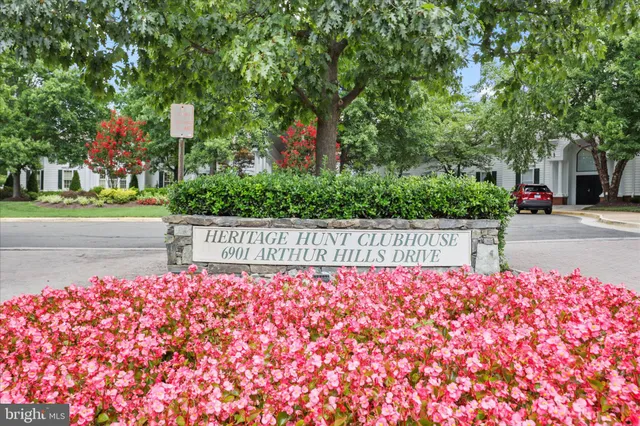 $440,000 | 7055 Heritage Hunt Drive, Unit 311, Gainesville, VA 20155