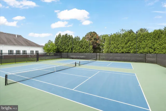 $440,000 | 7055 Heritage Hunt Drive, Unit 311, Gainesville, VA 20155