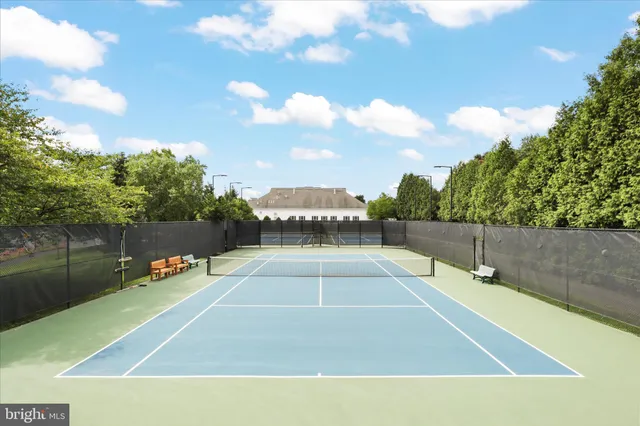 $440,000 | 7055 Heritage Hunt Drive, Unit 311, Gainesville, VA 20155