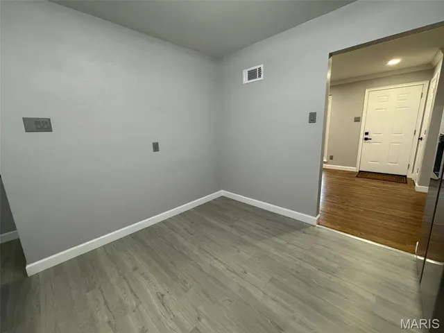 $249,900 | 725 Hazelvalley Drive, Hazelwood, MO 63042