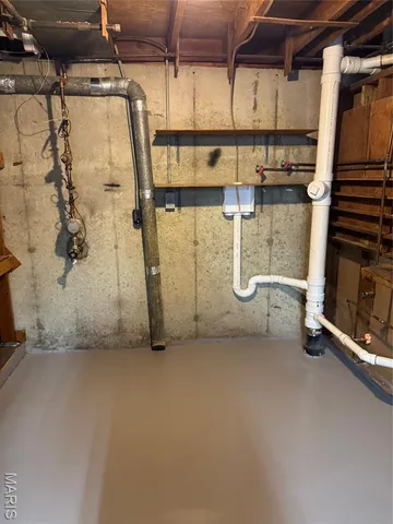 $249,900 | 725 Hazelvalley Drive, Hazelwood, MO 63042