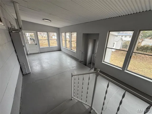 $249,900 | 725 Hazelvalley Drive, Hazelwood, MO 63042