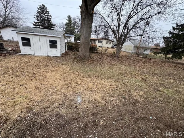 $249,900 | 725 Hazelvalley Drive, Hazelwood, MO 63042