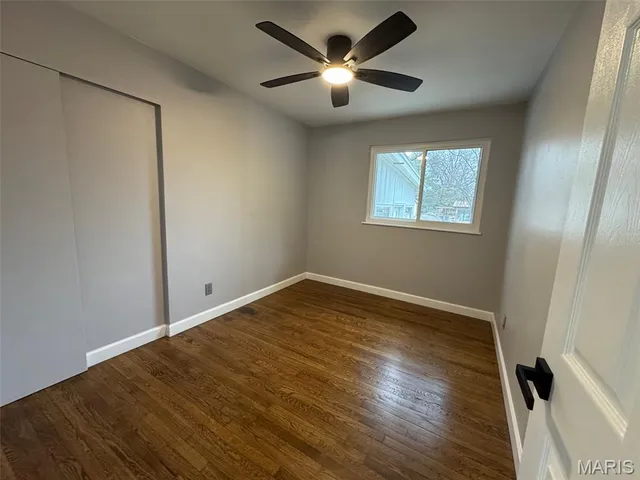 $249,900 | 725 Hazelvalley Drive, Hazelwood, MO 63042