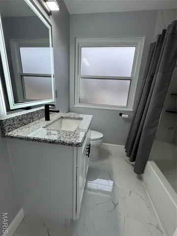 $249,900 | 725 Hazelvalley Drive, Hazelwood, MO 63042