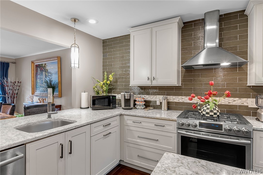 61 Hidden Ridge Common Amherst, NY 14221 - Photo 15 of 41 kitchen