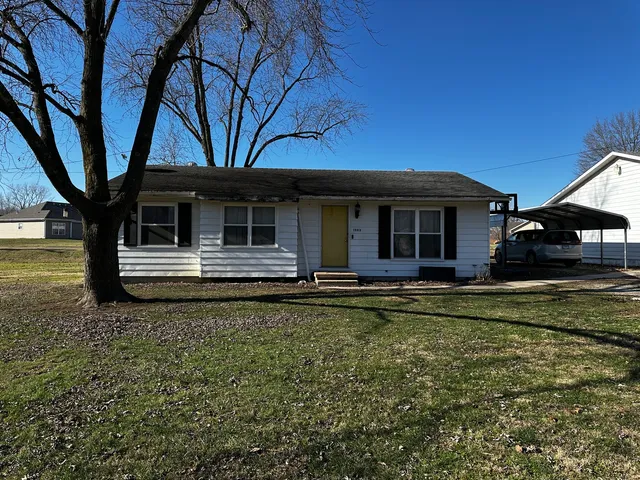 $85,000 | 1502 South Pine Street, Centralia, IL 62801