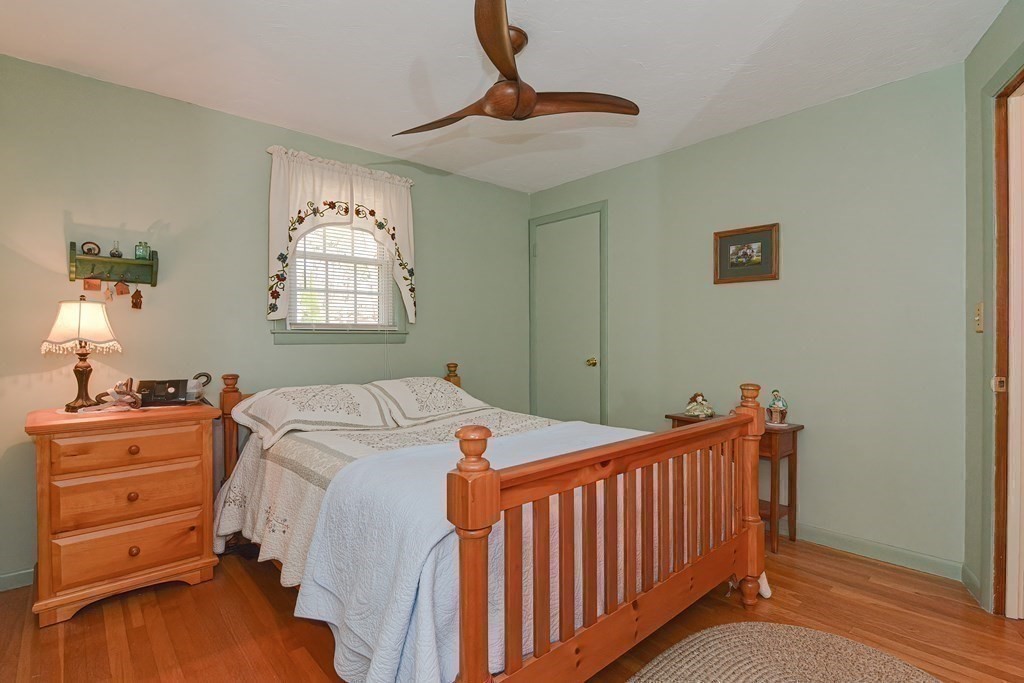 21 Edlin Street Worcester, MA 01603 - Photo 20 of 40