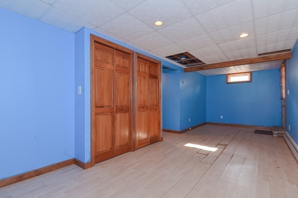 21 Edlin Street Worcester, MA 01603 - Photo 31 of 40