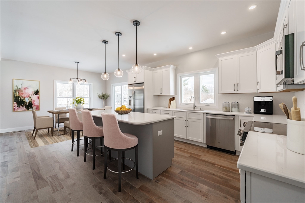 315 Morton Street Springfield, MA 01119 - Photo 4 of 20 Gallery Image 4
