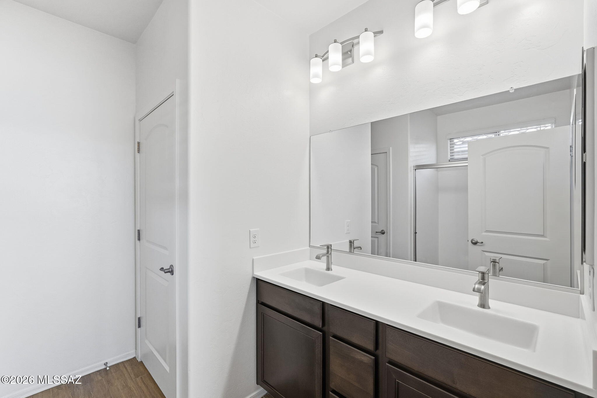 8709 East Magdalena Road Tucson, AZ 85742 - Photo 19 of 42 Primary Bathroom