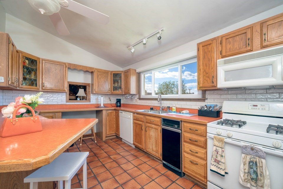 15 2nd Street Hull, MA 02045 - Photo 23 of 41