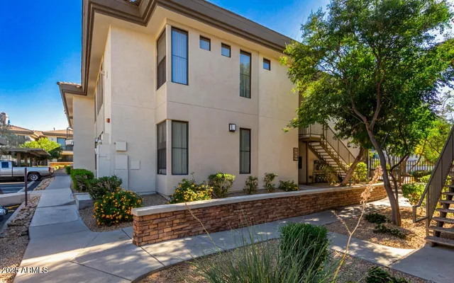 $1,750 | 6900 East Princess Drive, Unit 1126, Phoenix, AZ 85054