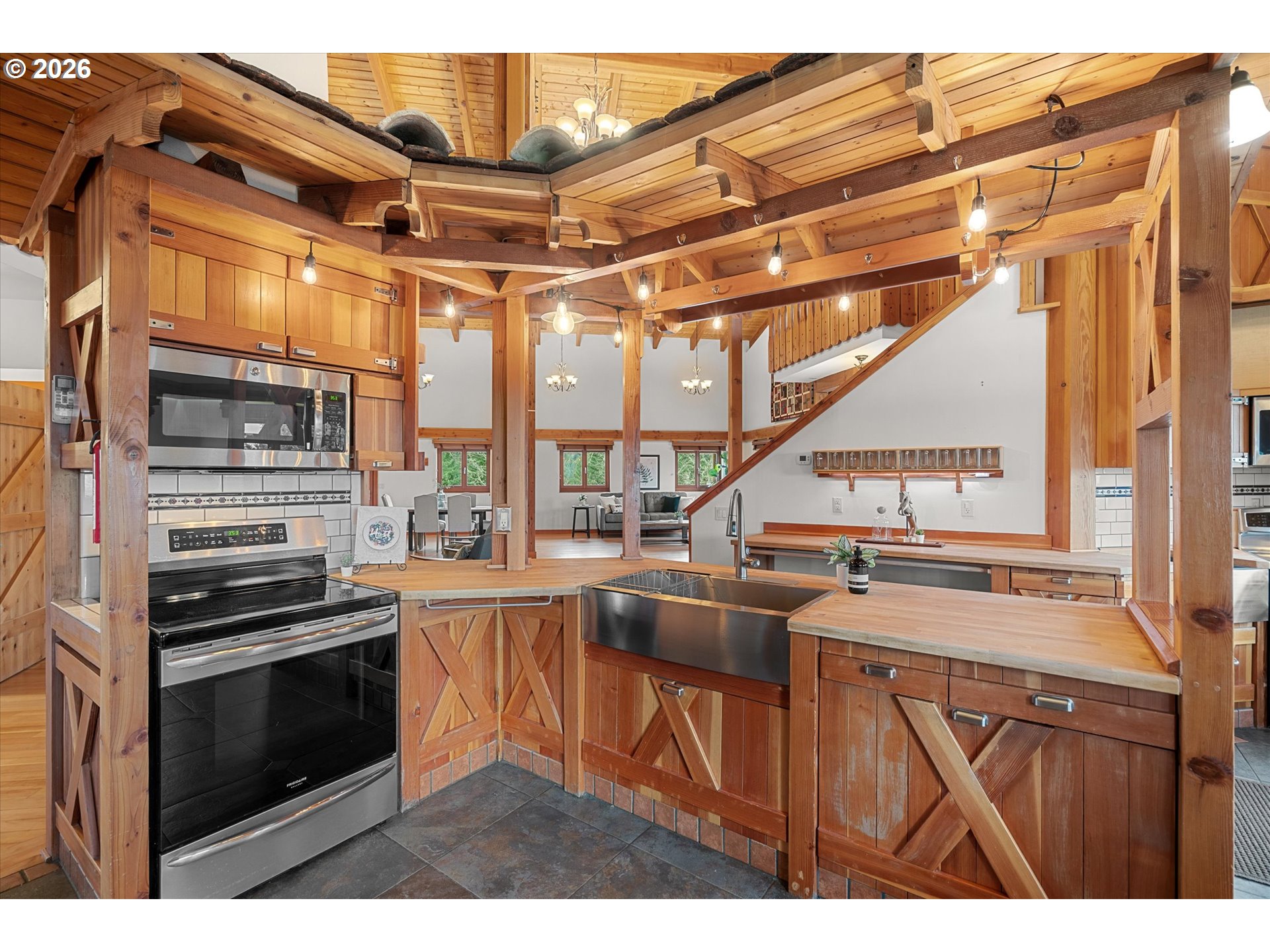 2550 Stiles Road Dallas, OR 97338 - Photo 15 of 48