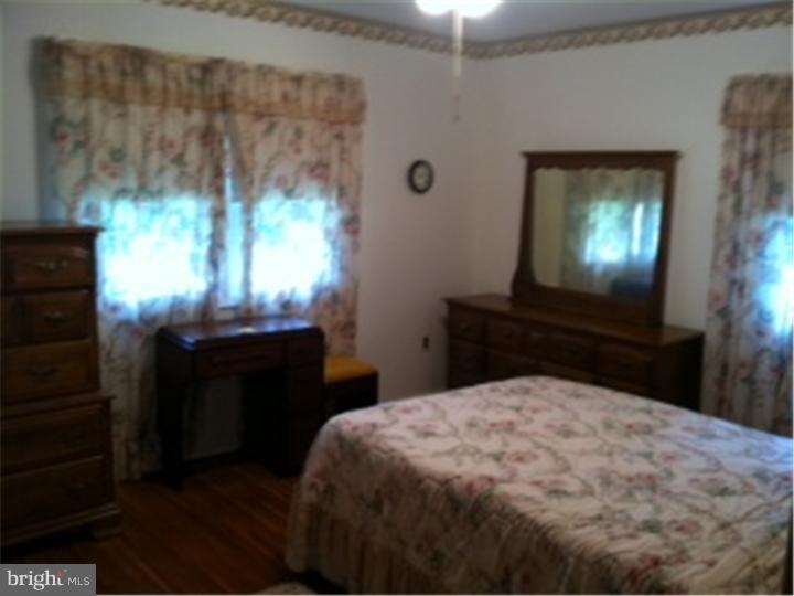 237 Spout Spring Avenue Lumberton, NJ 08048 - Photo 3 of 5 Gallery Image 3