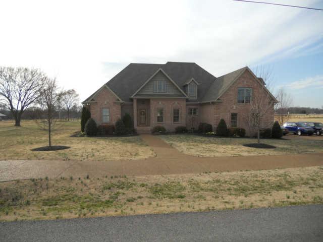 644 Bradshaw Road Lebanon, TN 37087 - Photo 3 of 3 a house view with a outdoor space