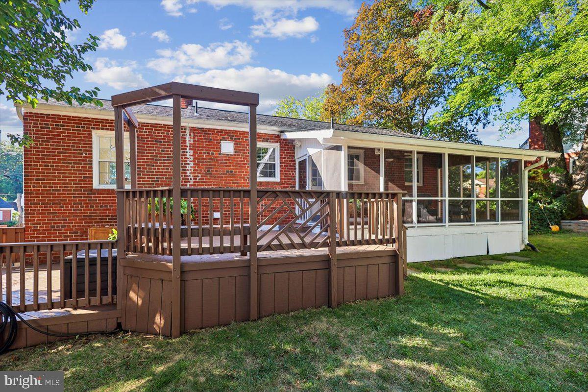 1501 Crest Road Silver Spring, MD 20902 - Photo 45 of 50 Gallery Image 45