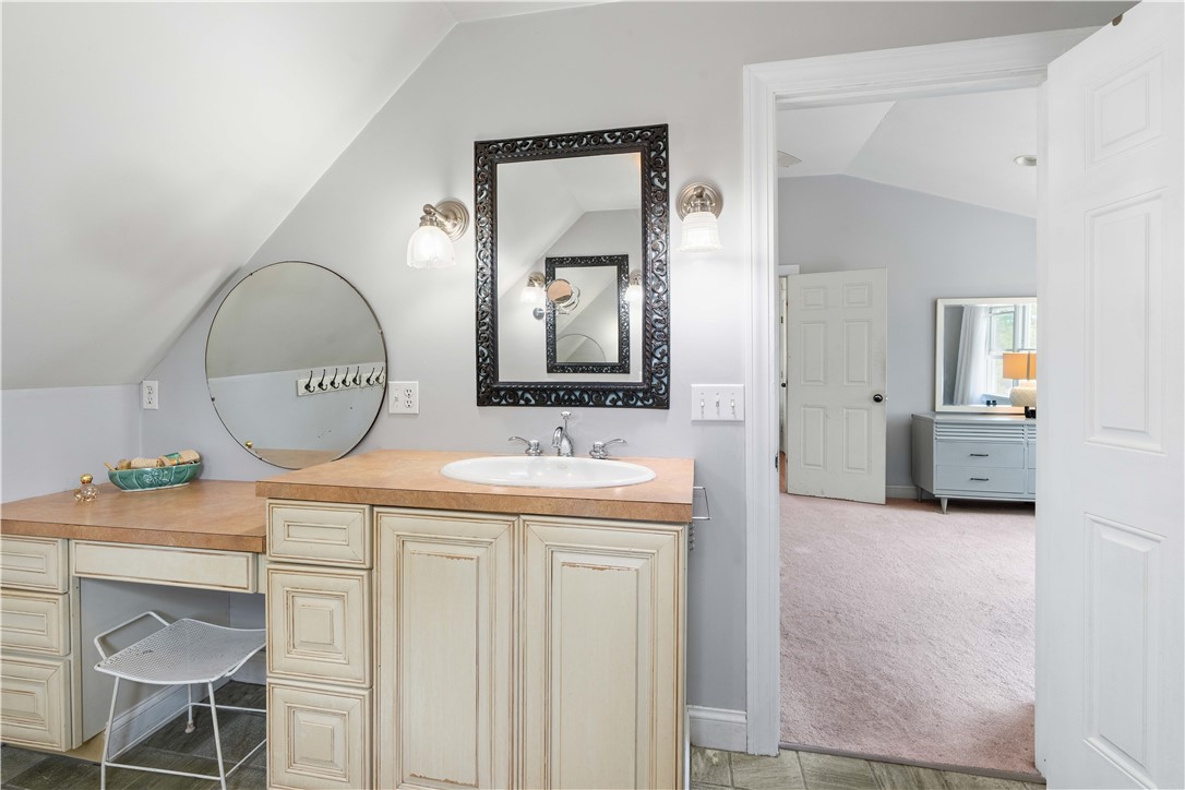 30 Loring Road Bristol, RI 02809 - Photo 27 of 32