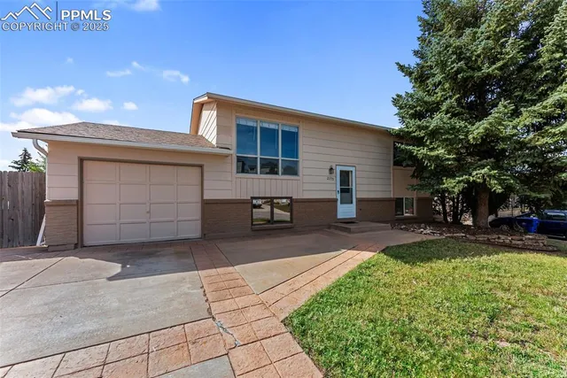 $400,000 | 2775 El Capitan Drive, Colorado Springs, CO 80918