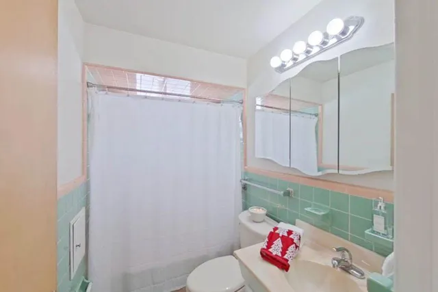 $269,000 | 1934 Pinetree Drive, Trenton, MI 48183