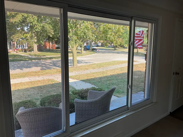 $269,000 | 1934 Pinetree Drive, Trenton, MI 48183