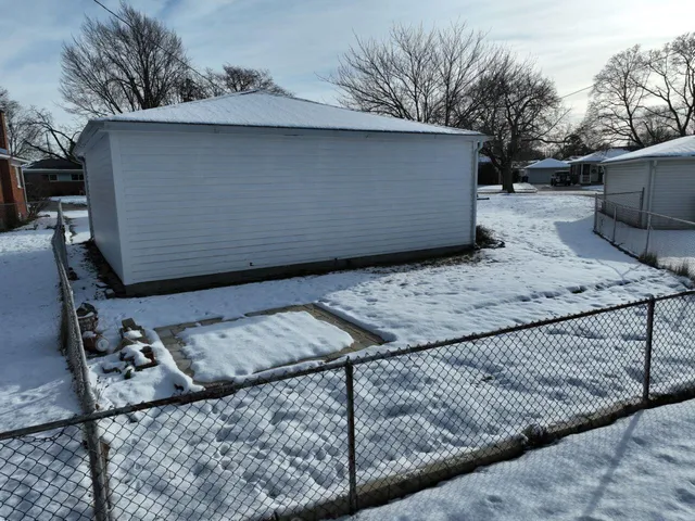 $269,000 | 1934 Pinetree Drive, Trenton, MI 48183