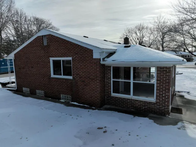 $269,000 | 1934 Pinetree Drive, Trenton, MI 48183