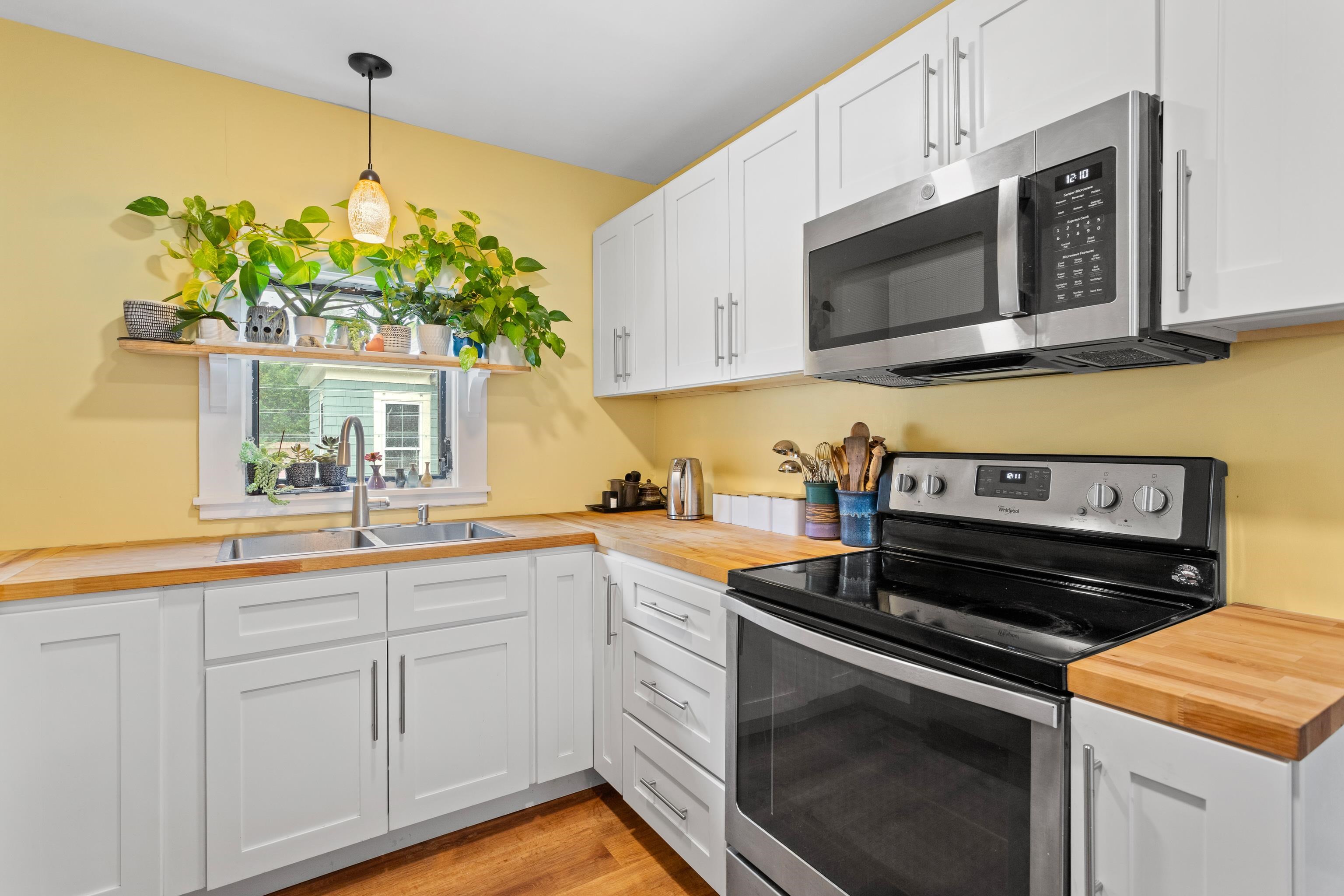 55 Perley Street Concord, NH 03301 - Photo 3 of 57 Gallery Image 3