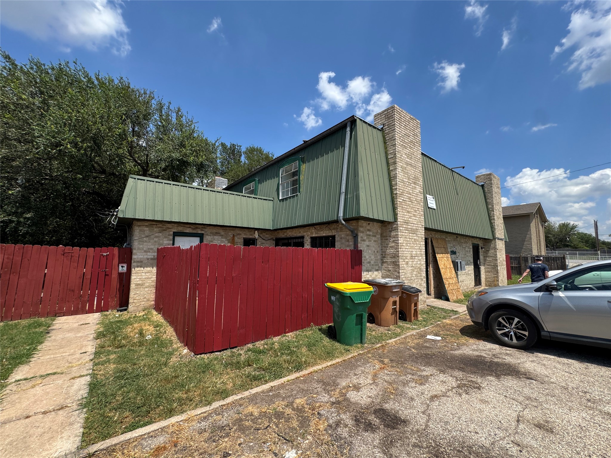 2904 Sweeney Lane Austin, TX 78723 - Photo 1 of 1 a view of a house with a backyard and a tub