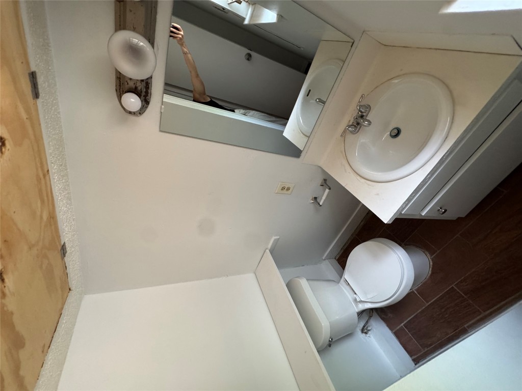 2904 Sweeney Lane Austin, TX 78723 - Photo 23 of 27 unit D