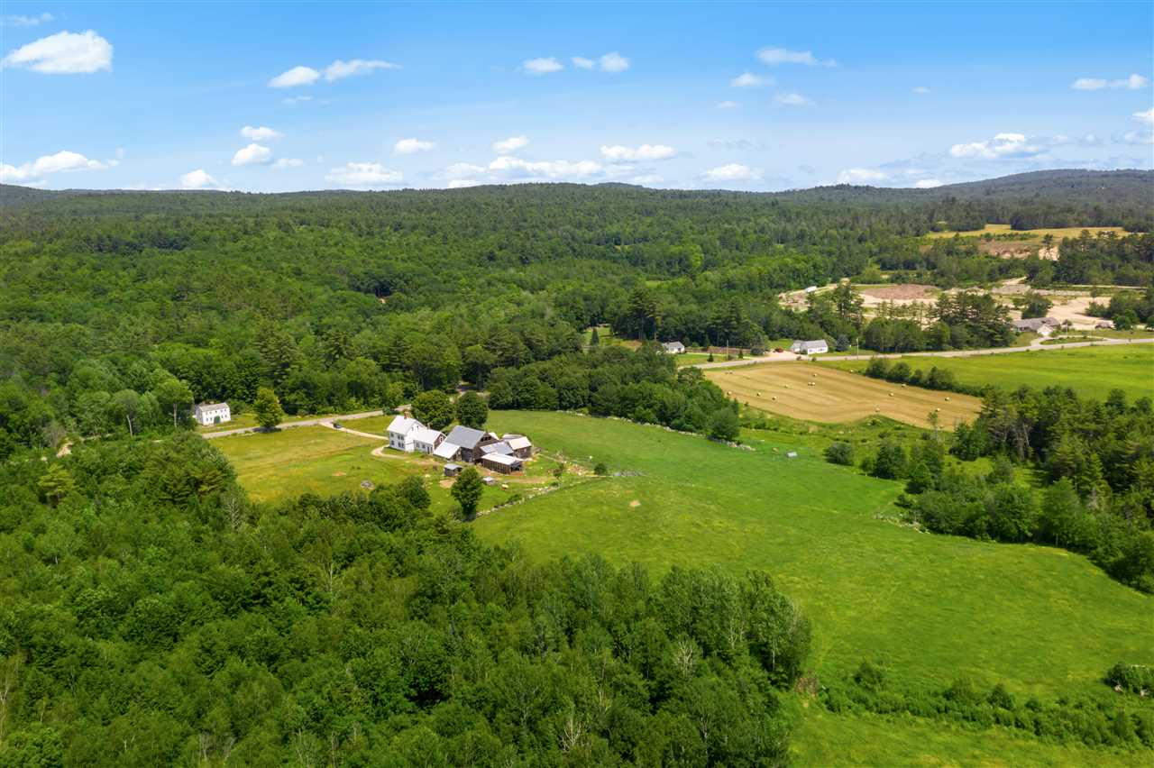70 Middle Road Tuftonboro, NH 03894 - Photo 14 of 38