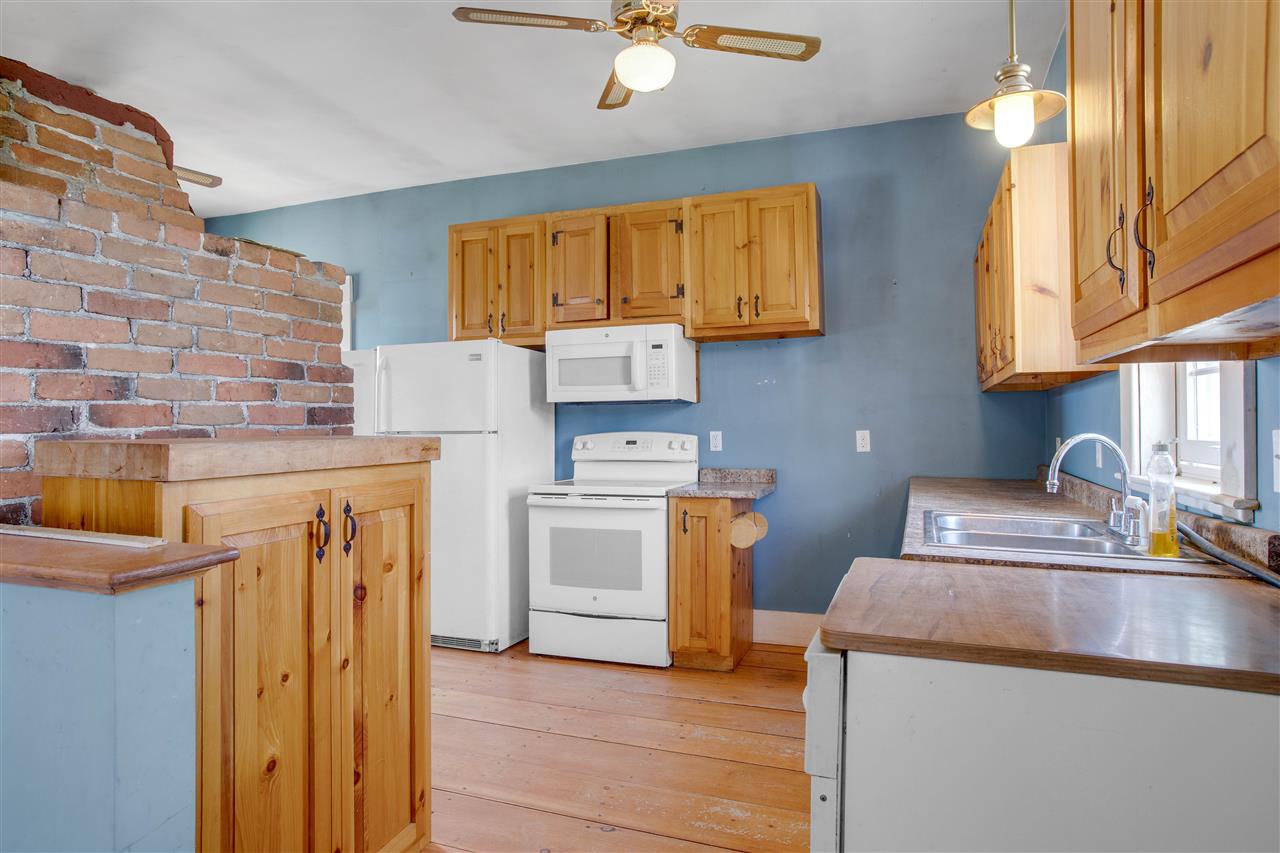 70 Middle Road Tuftonboro, NH 03894 - Photo 17 of 38