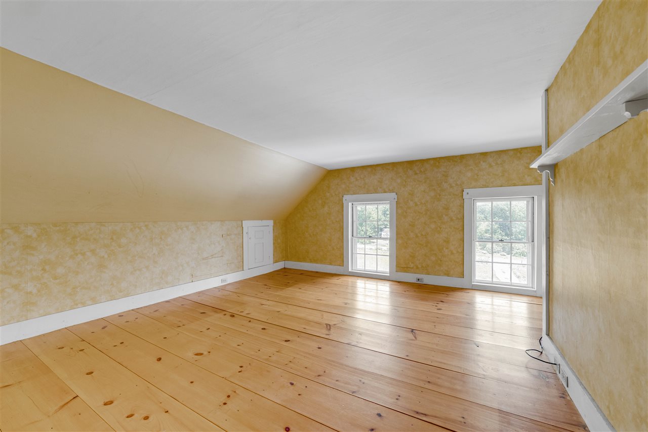 70 Middle Road Tuftonboro, NH 03894 - Photo 29 of 38