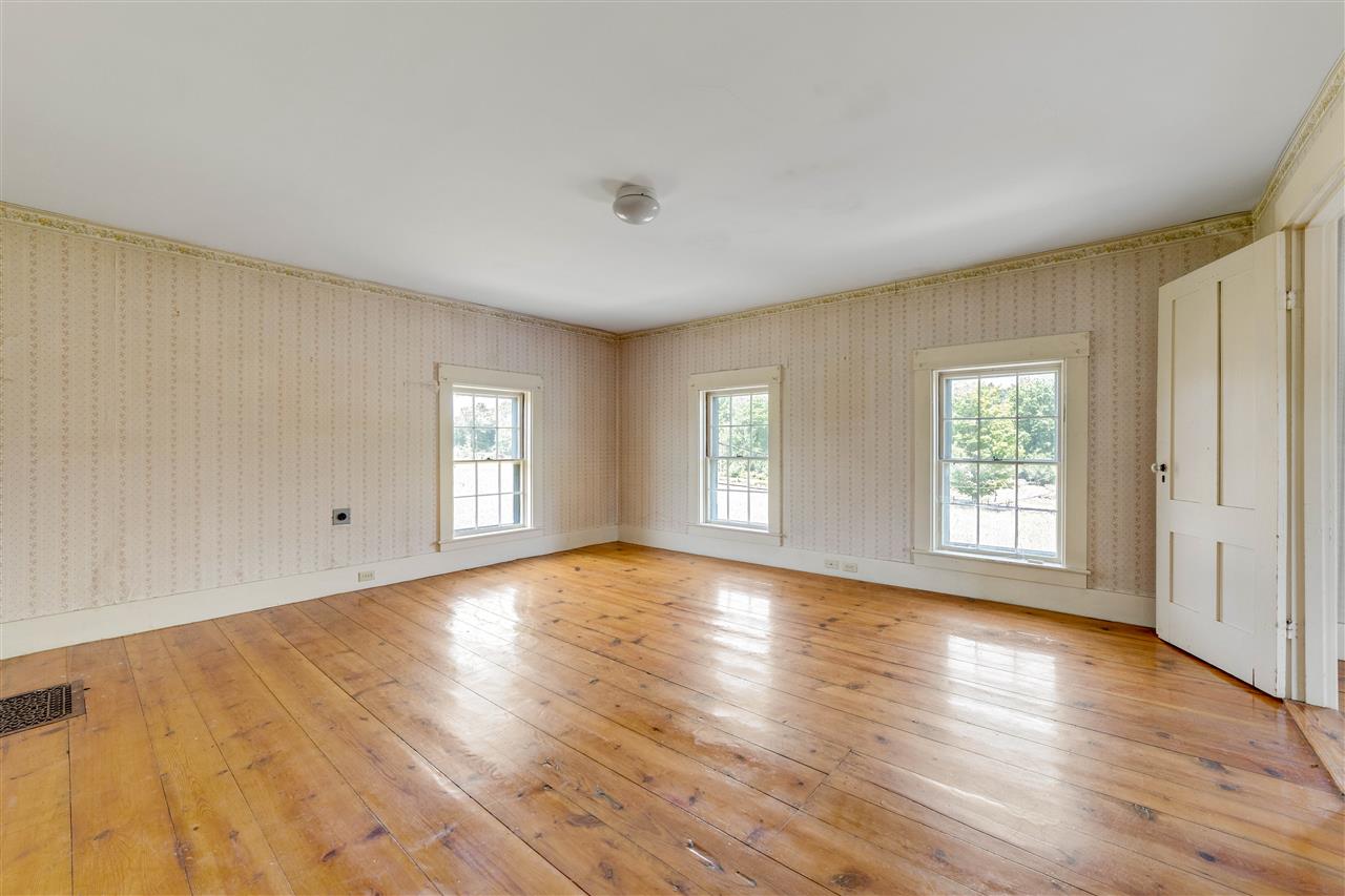 70 Middle Road Tuftonboro, NH 03894 - Photo 31 of 38
