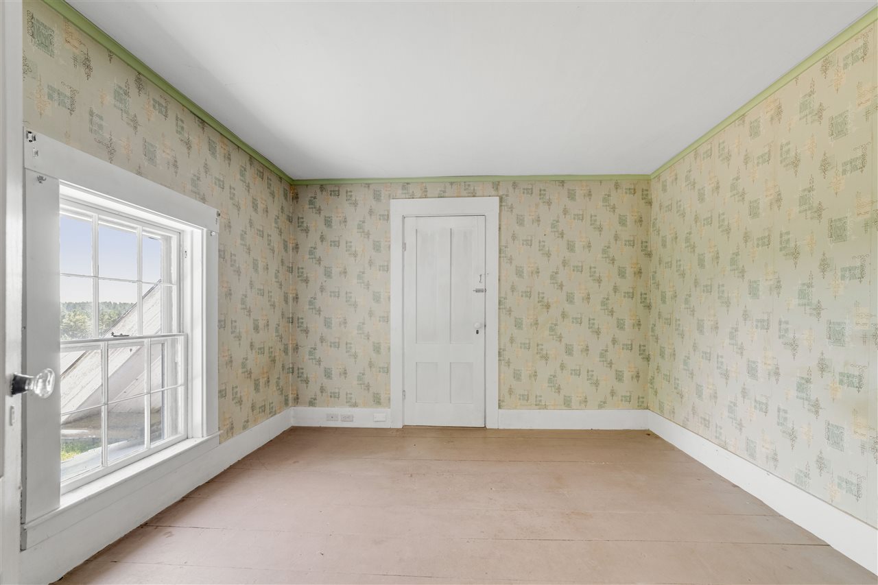 70 Middle Road Tuftonboro, NH 03894 - Photo 33 of 38