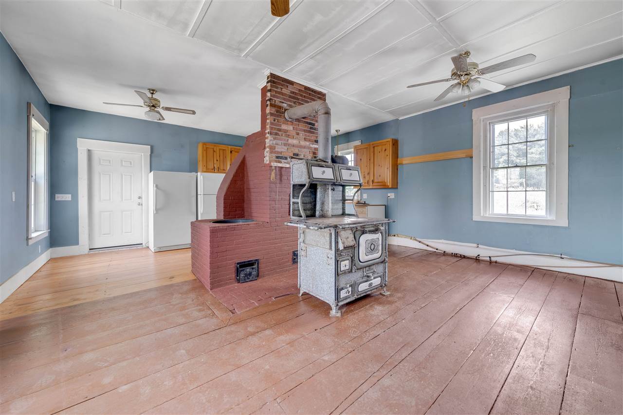 70 Middle Road Tuftonboro, NH 03894 - Photo 35 of 38
