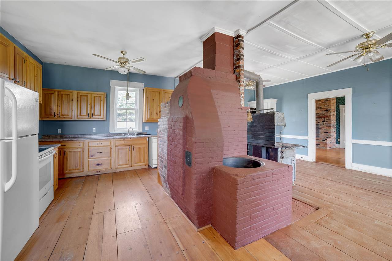 70 Middle Road Tuftonboro, NH 03894 - Photo 37 of 38