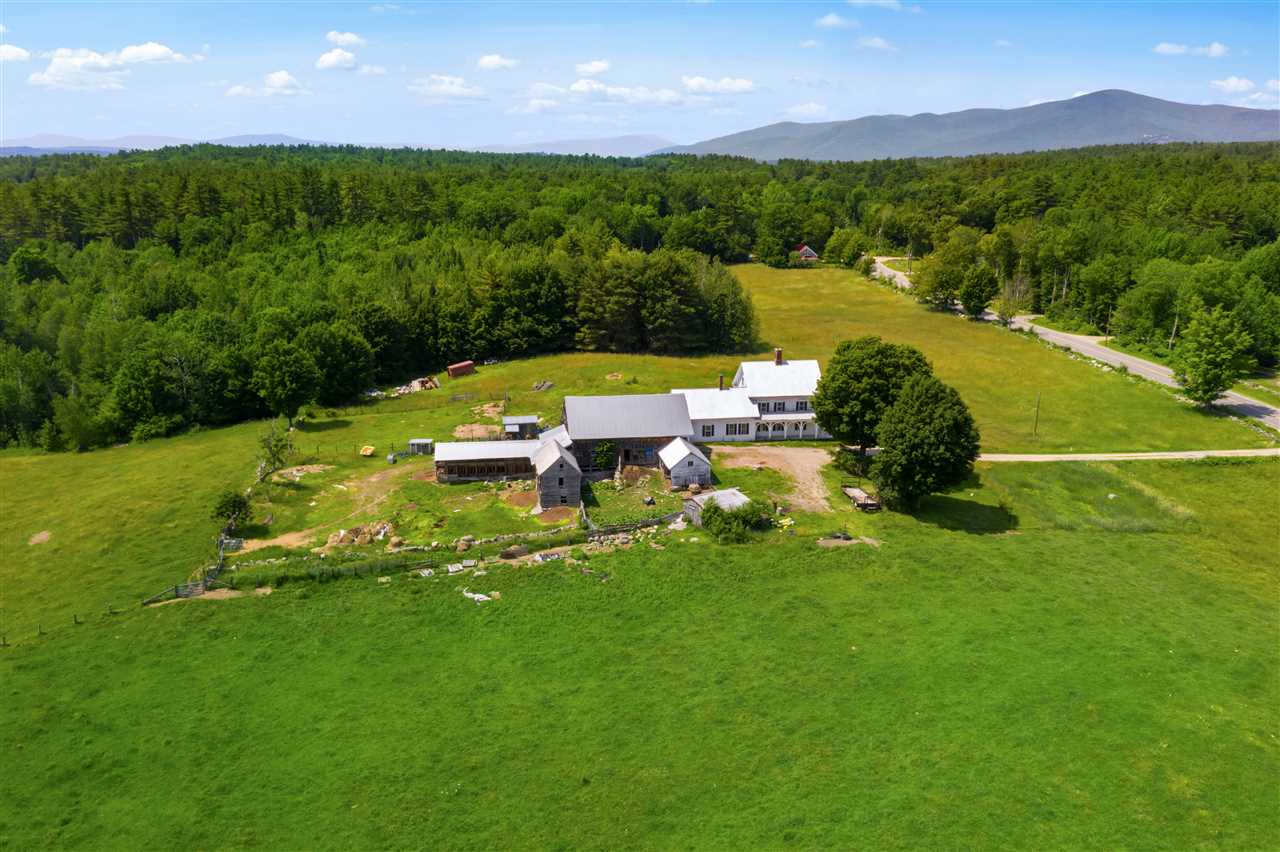 70 Middle Road Tuftonboro, NH 03894 - Photo 6 of 38