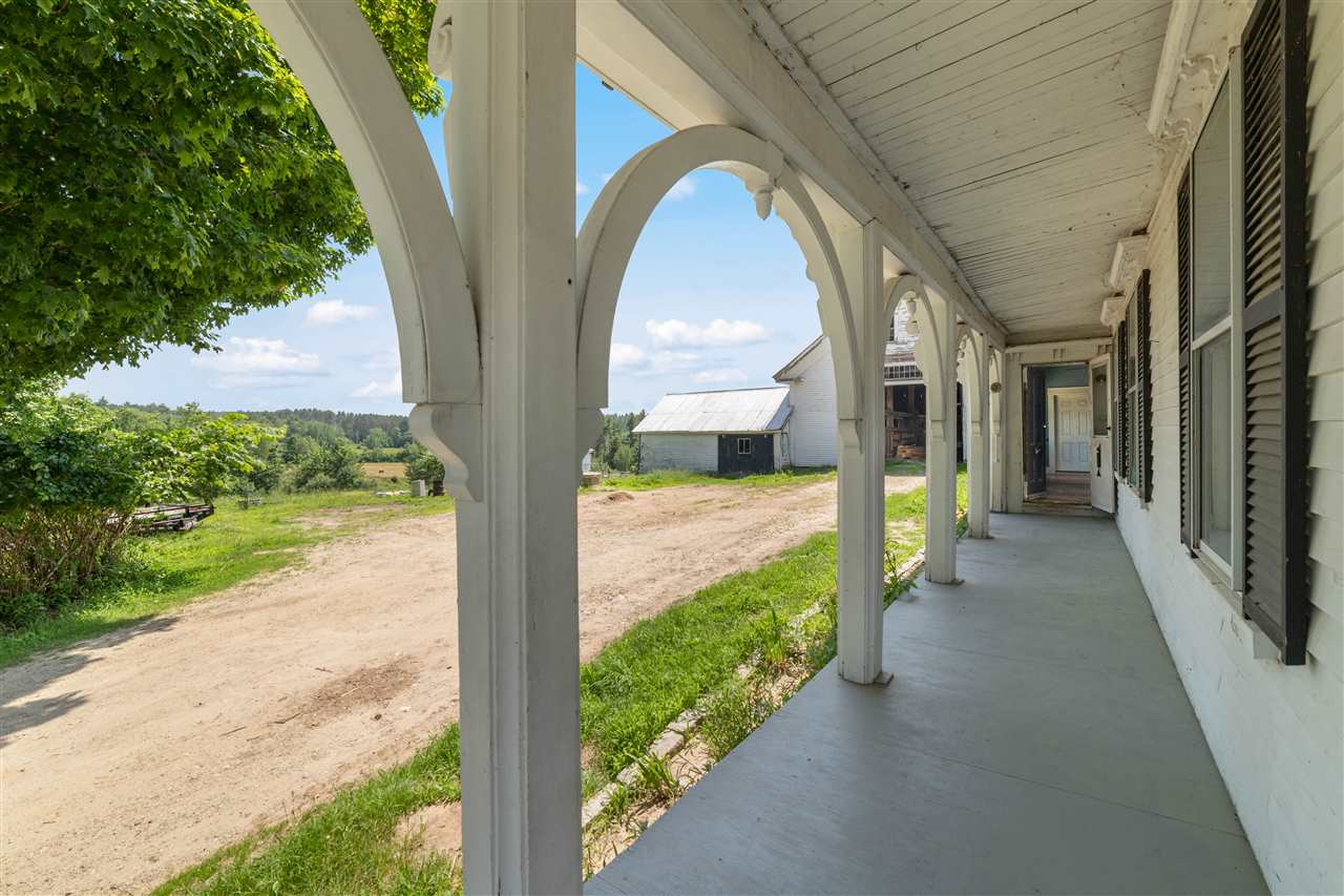 70 Middle Road Tuftonboro, NH 03894 - Photo 10 of 38