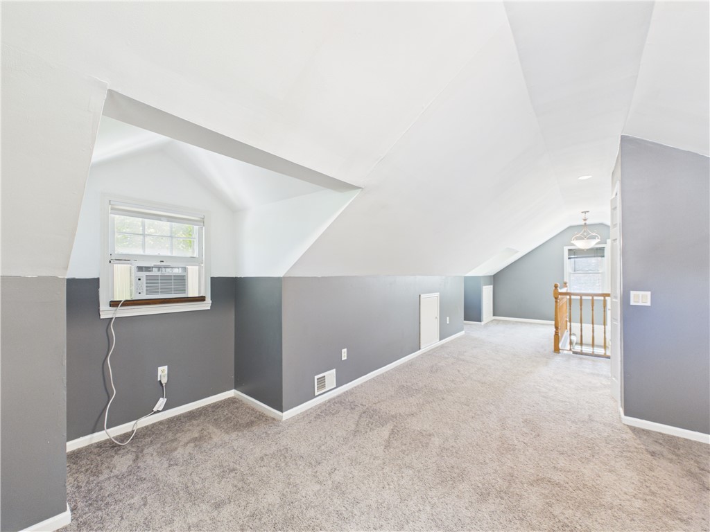 79 Ridgewood Drive Irondequoit, NY 14622 - Photo 29 of 50 Upstairs Bedroom
