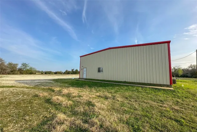 $427,000 | 19163 Highway 7, Marquez, TX 77865