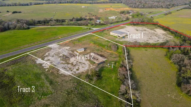 a view of a tennis court