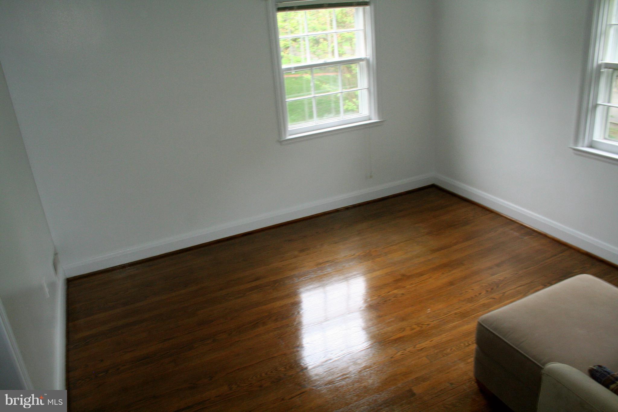 115 Enfield Road Baltimore, MD 21212 - Photo 24 of 37 Front bedroom 2