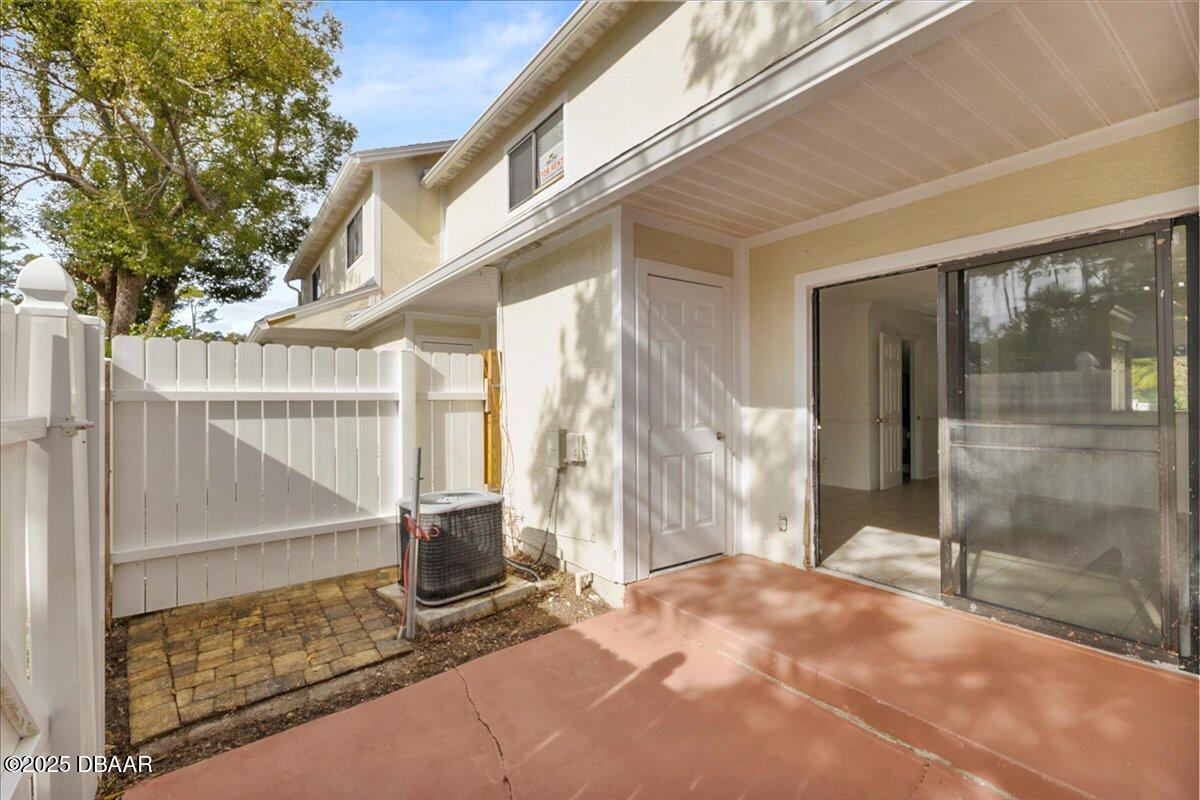 480 Reed Canal Road, Unit 6 South Daytona, FL 32119 - Photo 27 of 37 25-480 Reed Canal Rd Unit 6-75