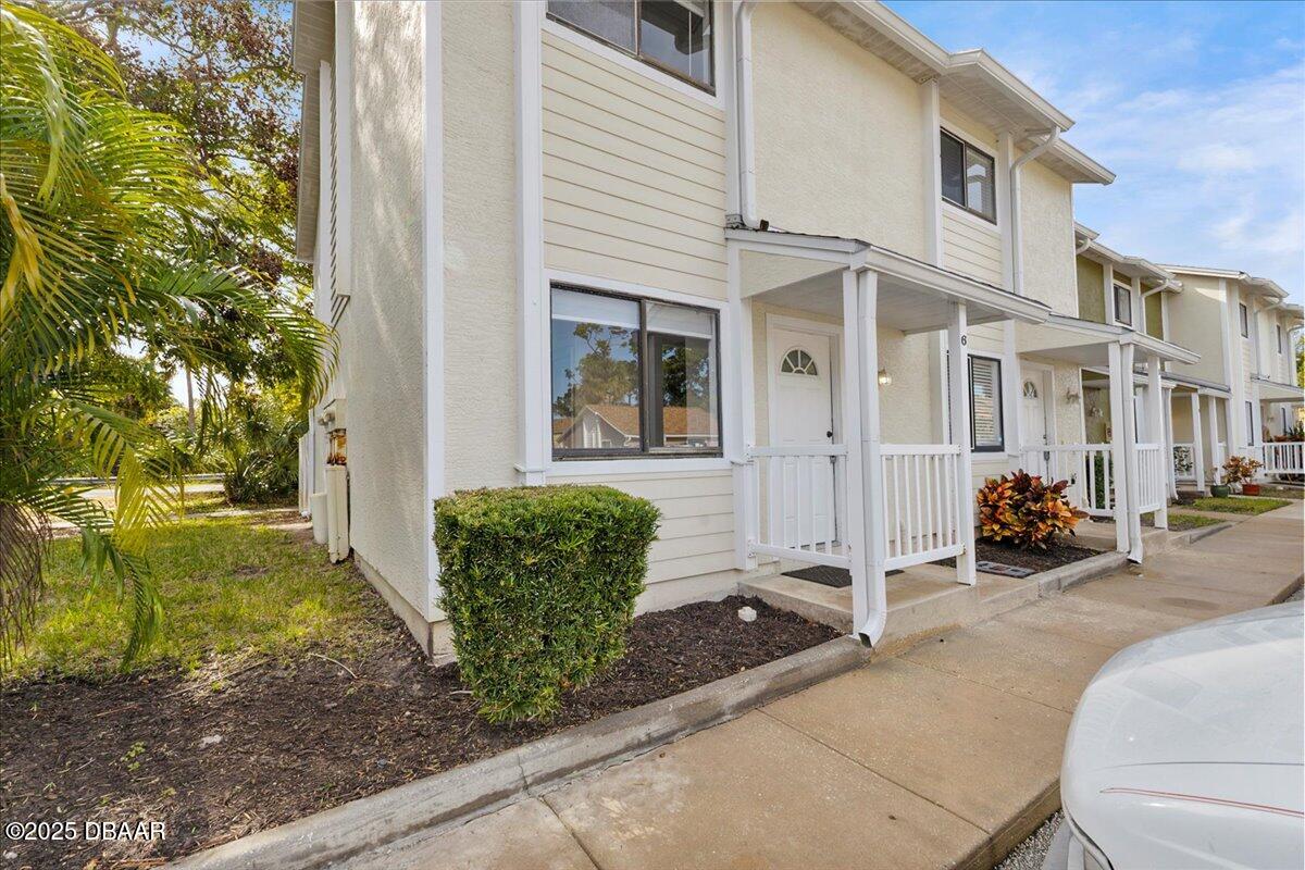 480 Reed Canal Road, Unit 6 South Daytona, FL 32119 - Photo 3 of 37 01-480 Reed Canal Rd Unit 6-3