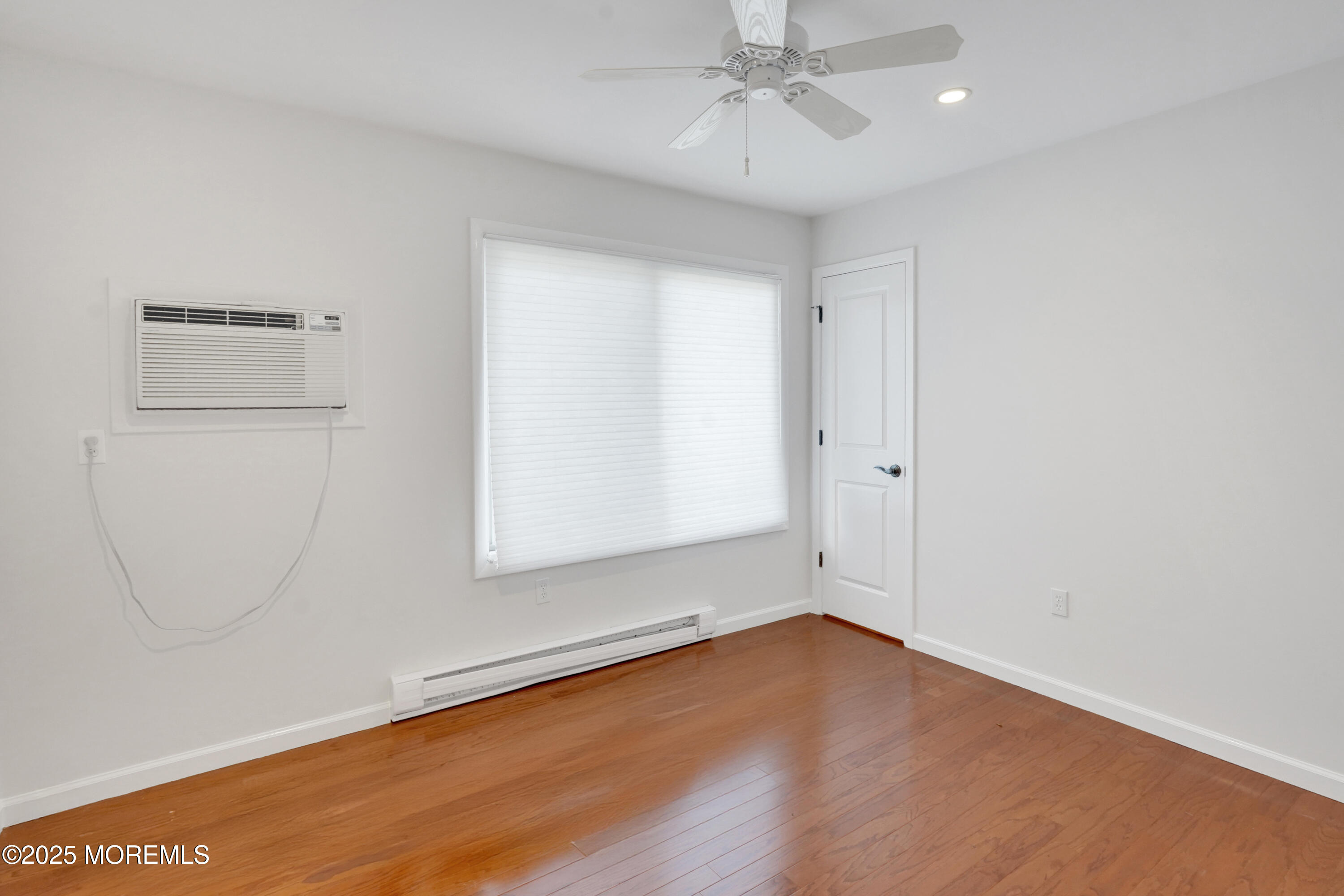 11 Manchester Court Red Bank, NJ 07701 - Photo 14 of 24 DSC09184 copy