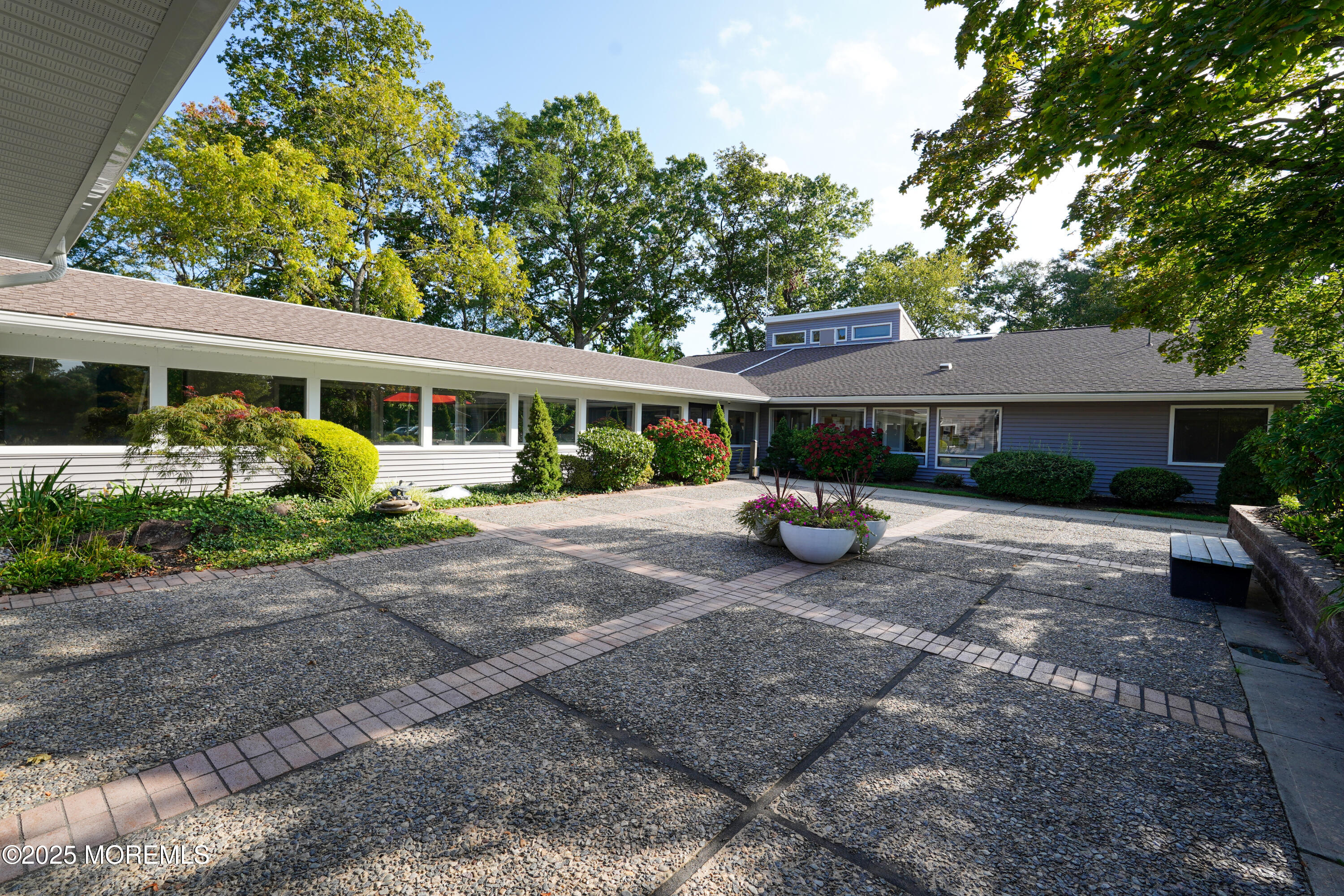 11 Manchester Court Red Bank, NJ 07701 - Photo 6 of 24 DSC09288